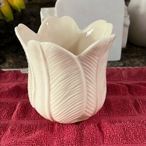 I ceramic candle holder